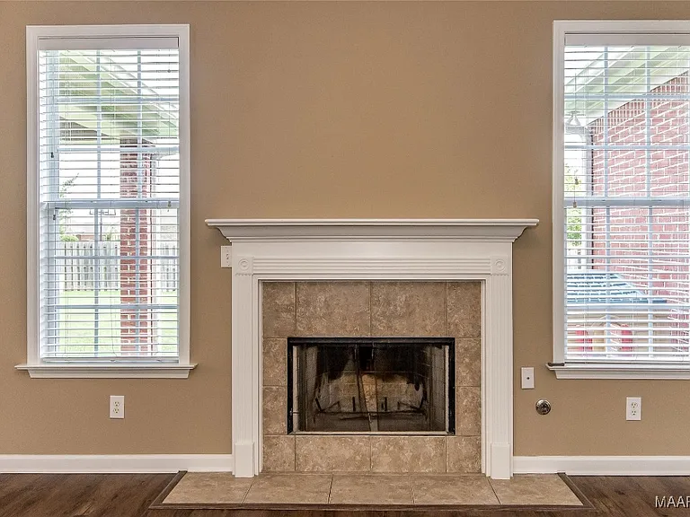 9625 Helmsley Cir — Photo 10