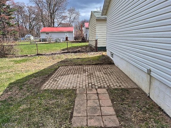 3rd image of 1265 Sparhawk Ave