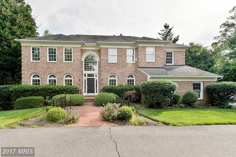 1st image of 624 Nalls Farm Way