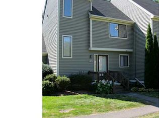 35 Reed Ct, Bloomfield, CT 06002