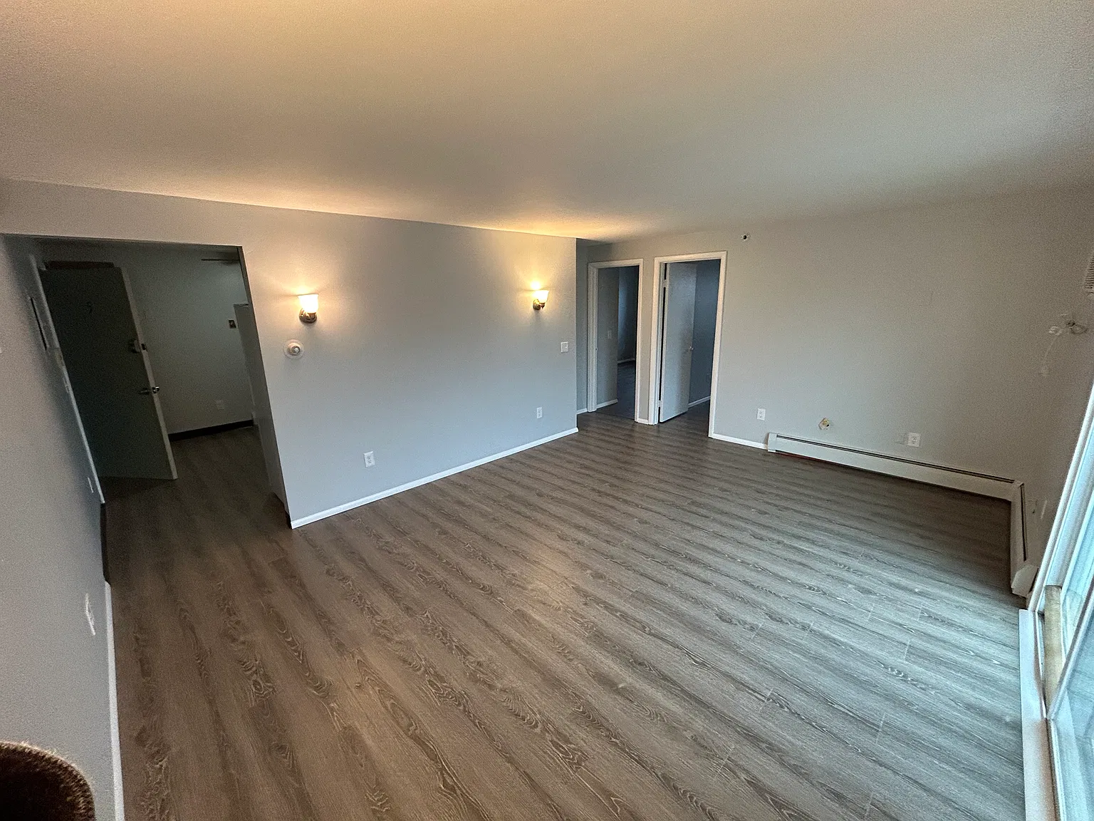 2065 Abbott Rd — Photo 4