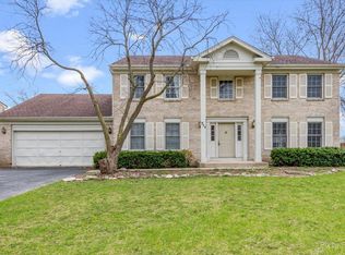 711 Wood Creek Ct, Island Lake, IL