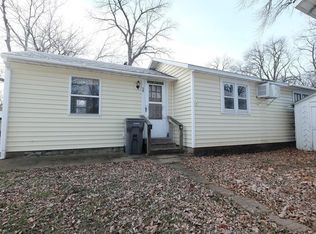 36 Sunrise Rd, Arnolds Park, IA 51331