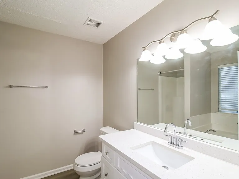 1205 Redbud Ct — Photo 15