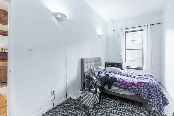 Rented by Bond New York | media 15