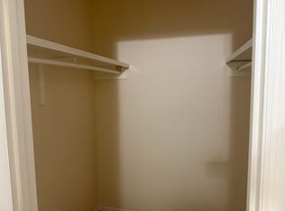 8 Tally Ho Ct, Savannah, GA 31406