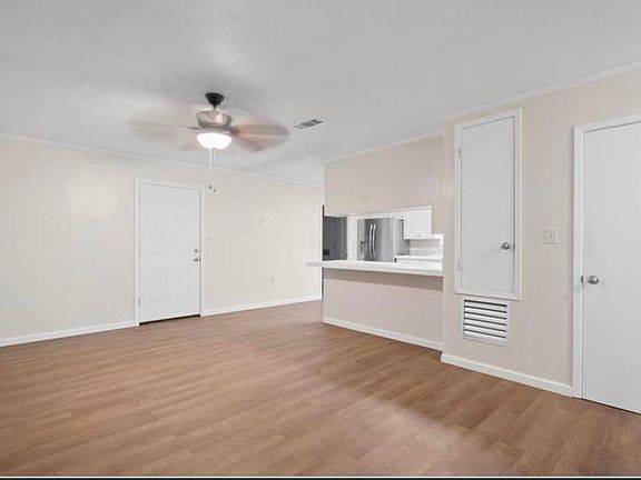 2nd image of 109 Harriet Dr