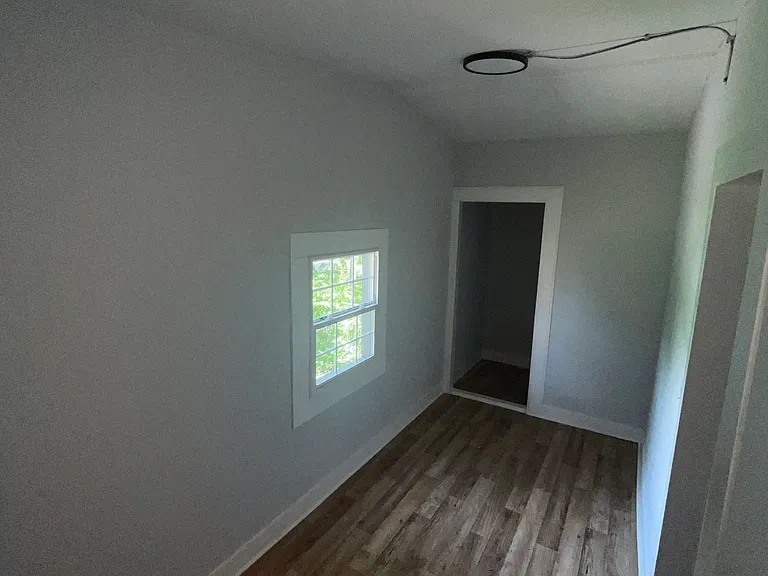 1365 Rutledge St — Photo 8
