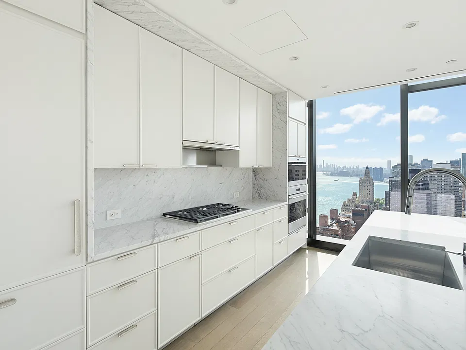 430 E 58th St #38C