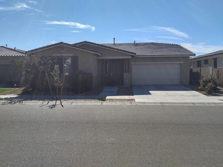 1st image of 22521 E Silver Creek Ln