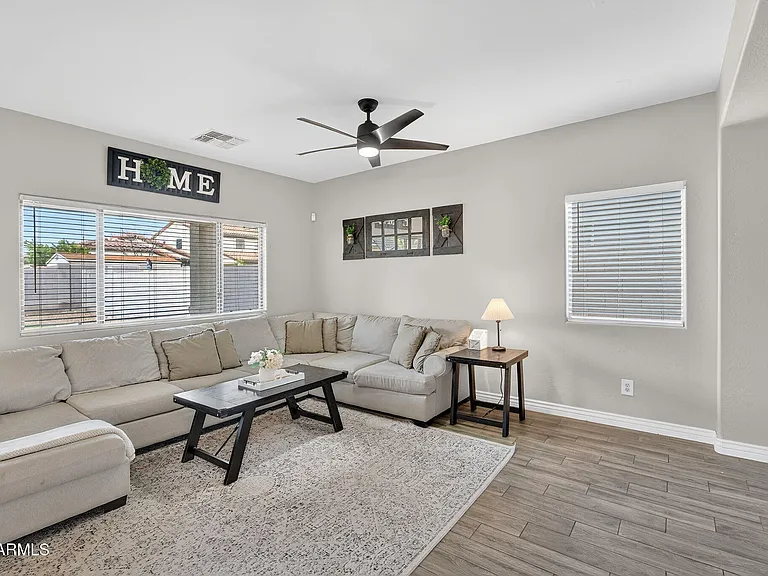 118 W Dragon Tree Ave — Photo 8
