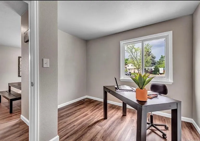 6261 W 74th Pl — Photo 16