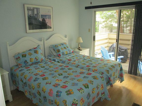 3rd image of 40142 Bunting Ave #21