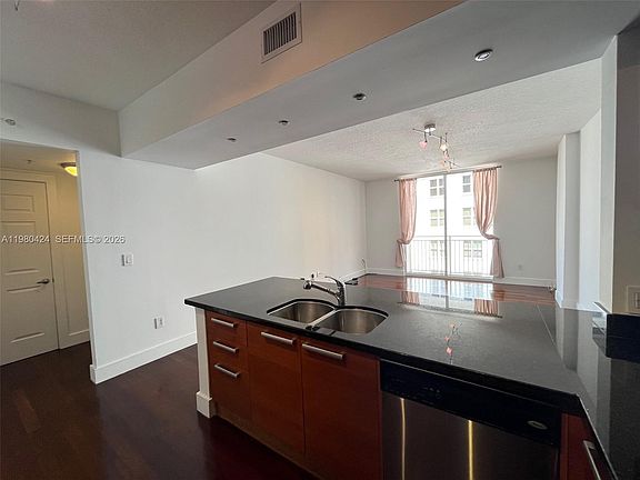 5th image of 2030 S Douglas Rd APT 610
