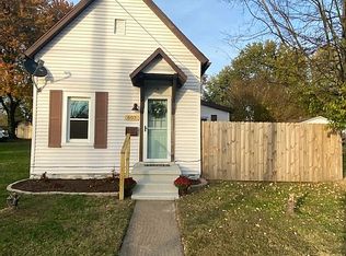 607 5th St, Henderson, KY 42420