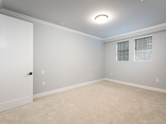 5th image of 1350 S Roxbury Dr #202