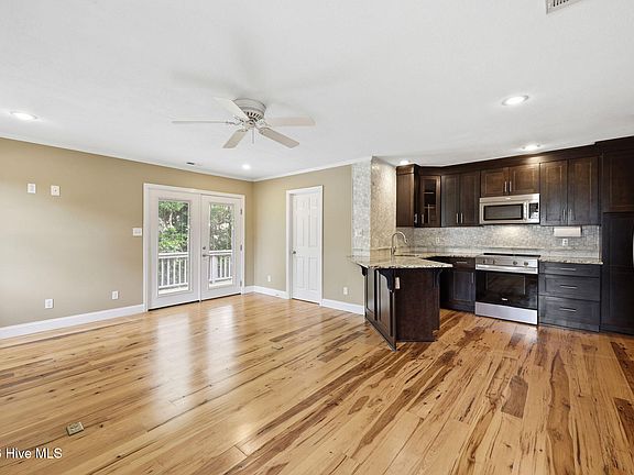3rd image of 303 Midyette Street #C14