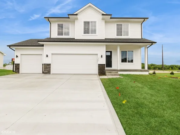 5656 Brook View Ave, Des Moines, IA 50317