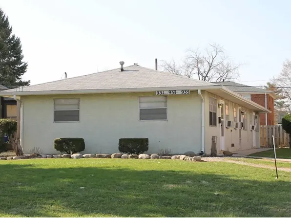 933 Moon Rd, Columbus, OH 43224