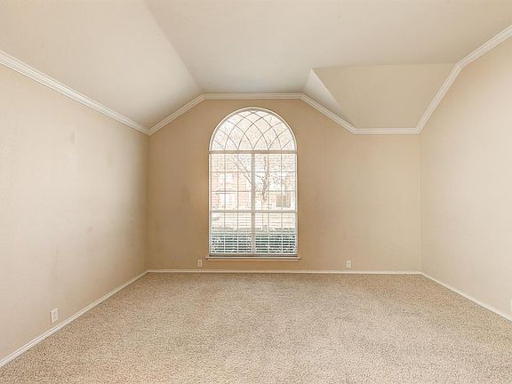 5th image of 3011 Saint Joseph Dr