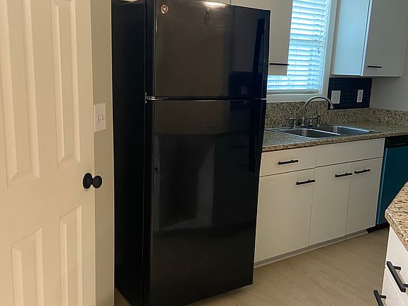 2nd image of 6792 Willowbrook Dr APT 3