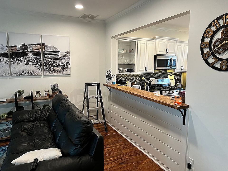 2nd image of 1155 Kilmington Ct