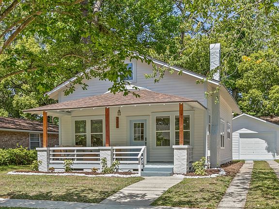 2nd image of 3311 Randall St
