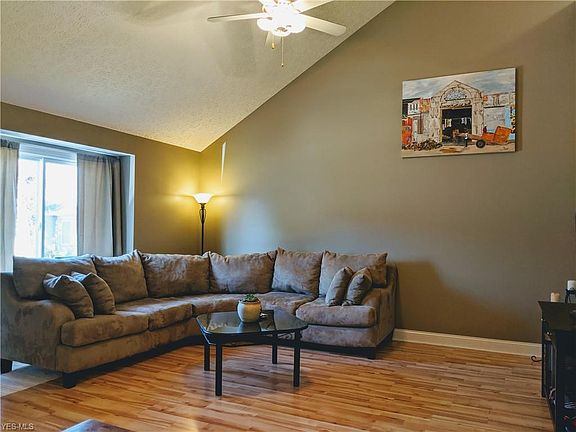 3rd image of 1215 Laila Ln