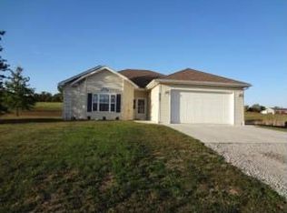 9255 W Sweringen Rd, Harrisburg, MO 65256