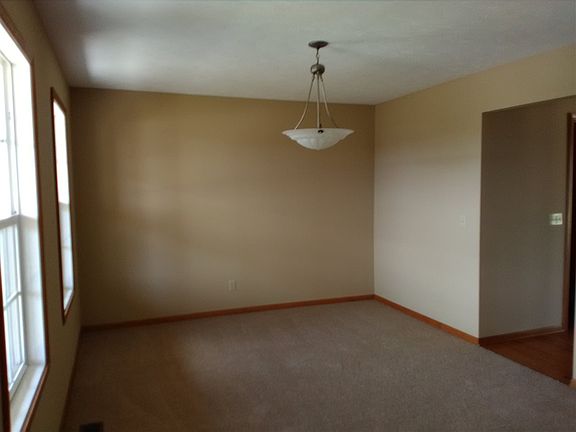 4th image of 312 W Park St