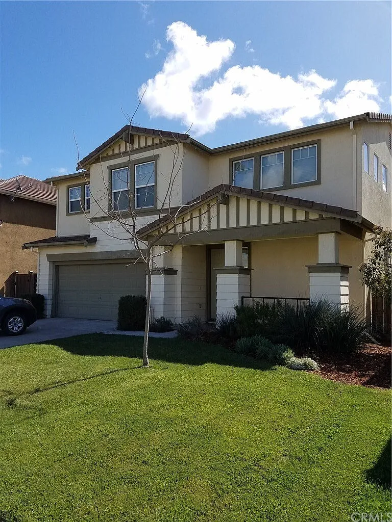 4662 Stern Dr photo 1