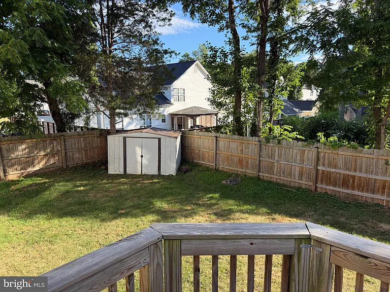 50 Dorothy Ln — Photo 27