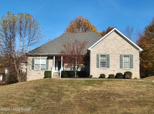 3303 Rolling Oak Blvd, Louisville, KY 40214