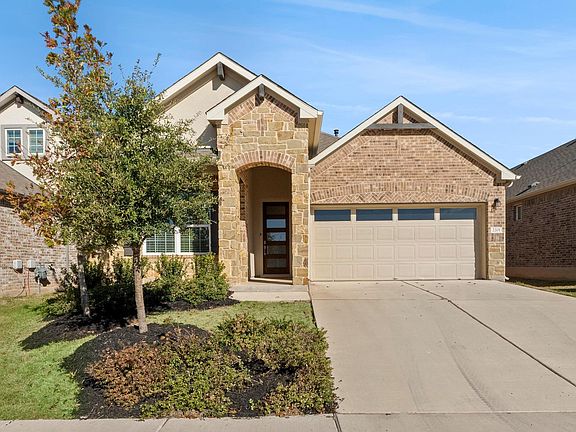 2nd image of 2201 Bobtail Pass