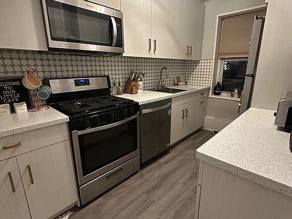 4th image of 101 Clinton Ave APT 3Q