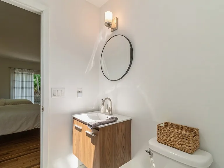 8 Bay Woods Dr — Photo 20