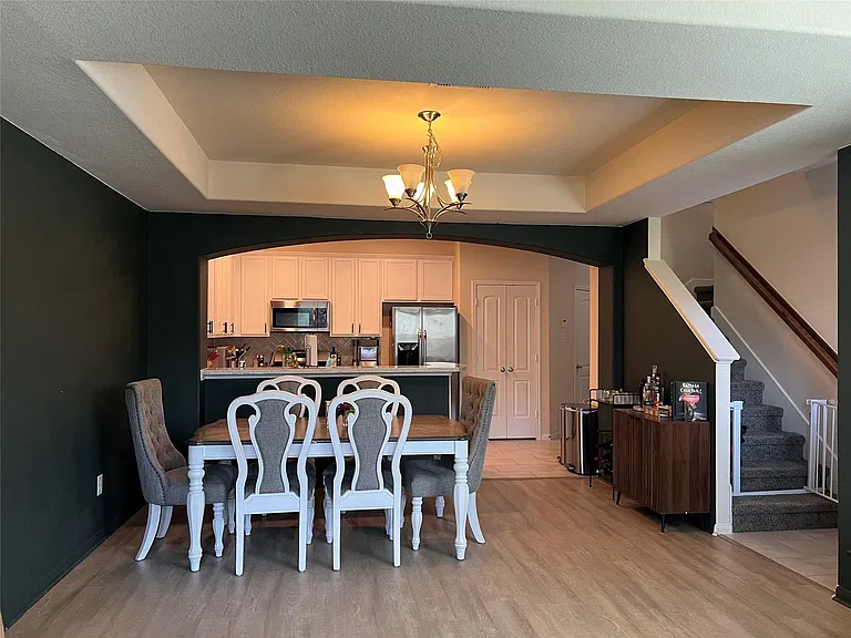 8315 Columbia Forest Dr — Photo 5