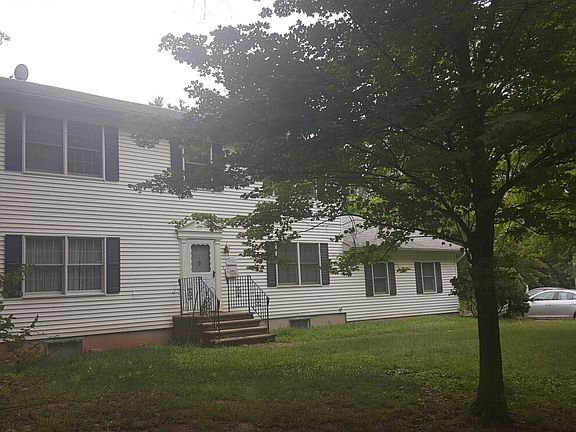 2nd image of 936 Sussex Ave