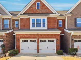 106 Clarendon St UNIT B, Mooresville, NC 28117