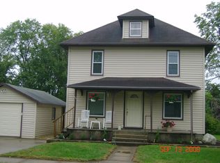 415 6th Ave NE, Dyersville, IA 52040