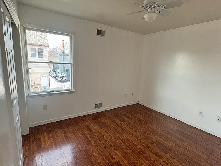 43 Webster Ave #2 — Photo 8