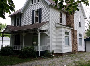 412 S 4th St, Hoopeston, IL 60942