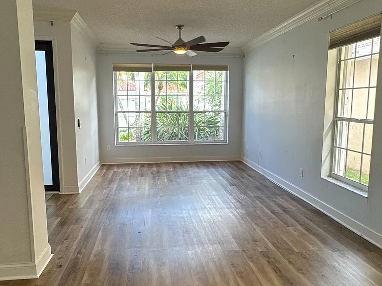 10894 Old Bridgeport Ln — Photo 19