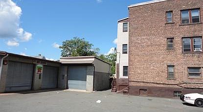 2nd image of 340 Mechanic St