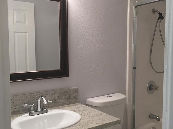 2nd image of 4120 Lotus Ave APT C