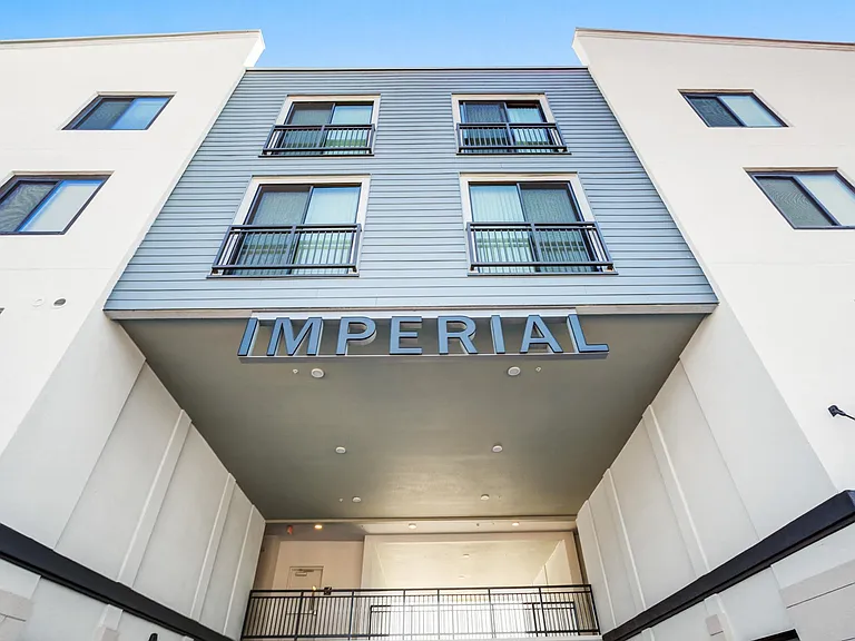 Imperial — Photo 18
