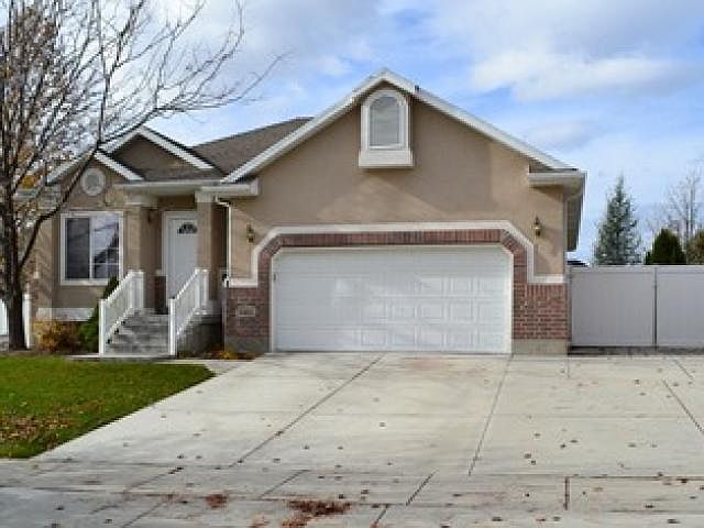 1st image of 6452 S Mount Hood Dr