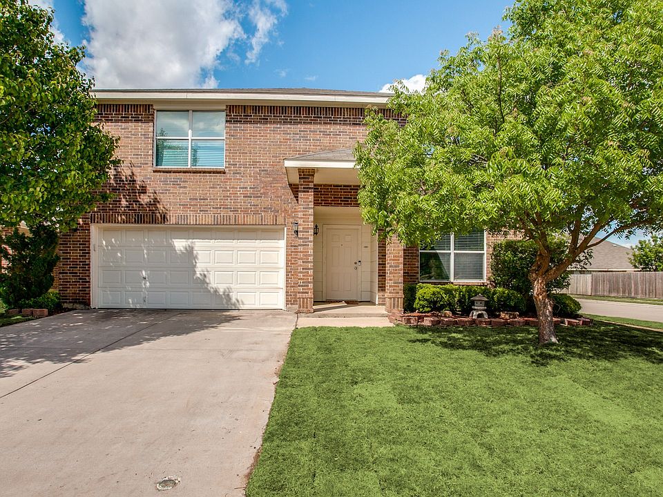 1st image of 4889 Trail Hollow Dr