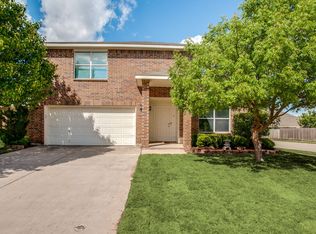 4889 Trail Hollow Dr, Fort Worth, TX 76244