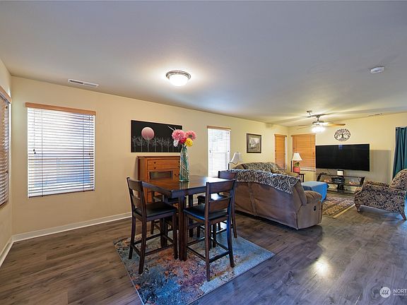 4th image of 21151 Nordby Drive NW